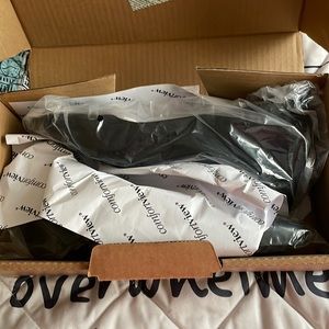 Classy Black Suede Comfort View Pumps